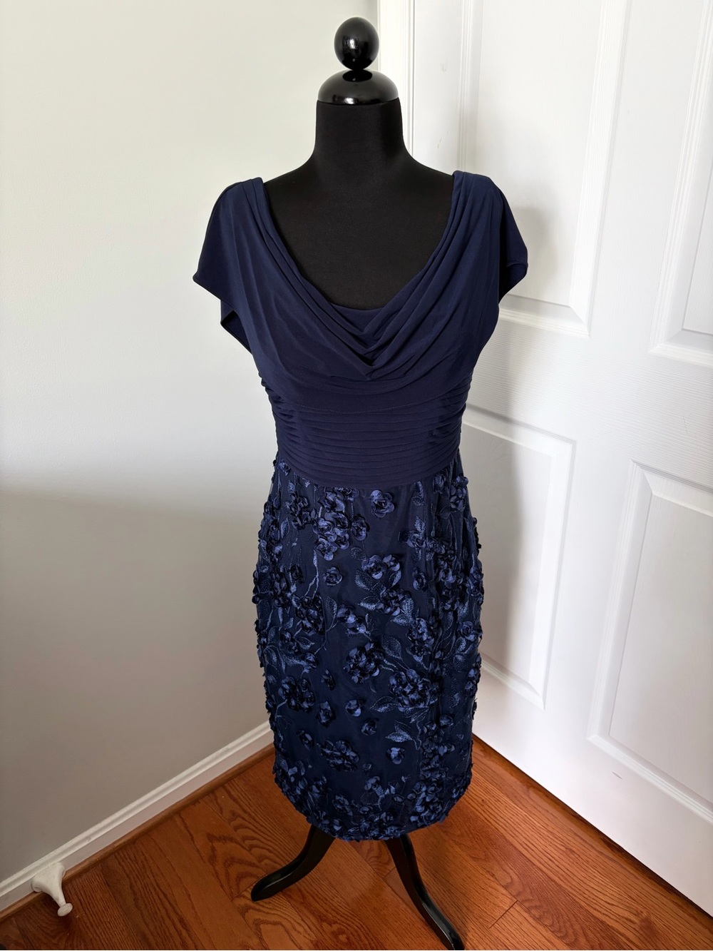 Alex Evenings, Deep Navy, Rosettes, Draped Neckline, Lined, Back Zipper ,Sz 8